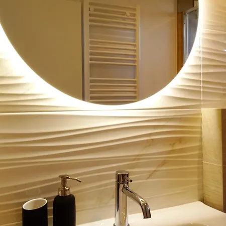 Interno12 Luminoso Bilocale Tra I Tetti *