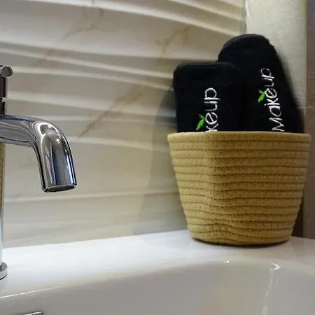 Interno12 Luminoso Bilocale Tra I Tetti アパート *