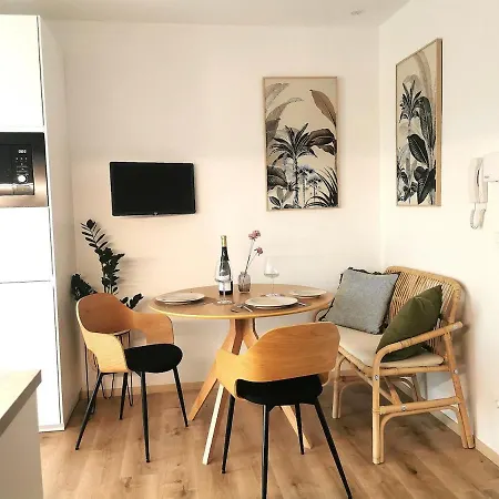 Interno12 Luminoso Bilocale Tra I Tetti アパート