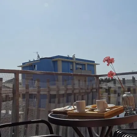 Interno12 Luminoso Bilocale Tra I Tetti * סן בנדטו דל טרנטו