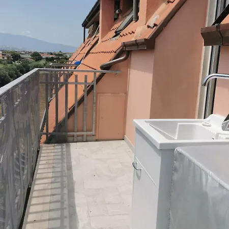 Interno12 Luminoso Bilocale Tra I Tetti דירה סן בנדטו דל טרנטו