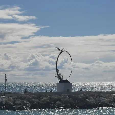 Interno12 Luminoso Bilocale Tra I Tetti דירה סן בנדטו דל טרנטו